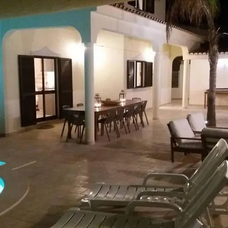 Holiday home 6 Bedrooms Heated Pool
